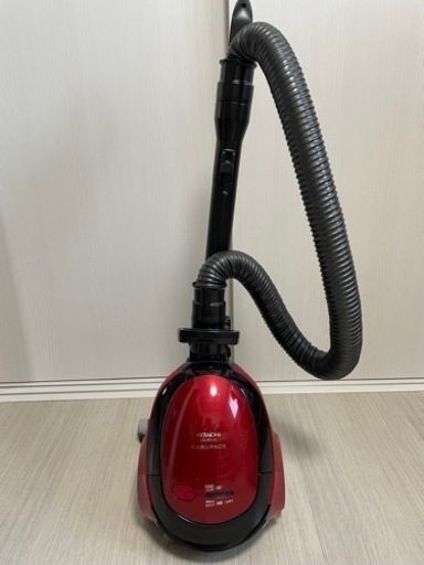 HITACHI 掃除機　5,000円