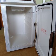ポータブル冷蔵庫の画像