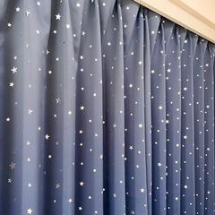 カーテン　星の模様　タッセルなし　ニトリの画像