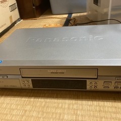 MDコンポ１つ、CDラジカセの計2つのオーディオの画像
