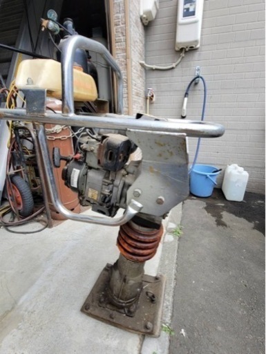 タッピングランマー