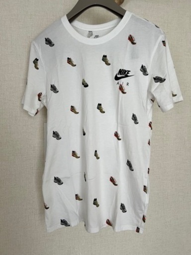 新品　NIKE スニーカーロゴ　Tシャツ