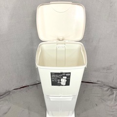 ゴミ箱　ダストボックス　分別用ペダルペール(2段)  33L  ニトリ　ナチュラル　19L + 16Lの画像