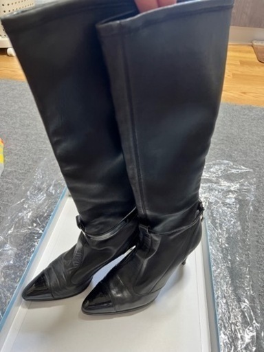 美品　CHANEL シャネル　ロングブーツ ヒール レザー35 1/2  黒