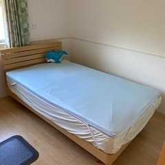 セミダブルベッド(トゥルースリーパー付！)