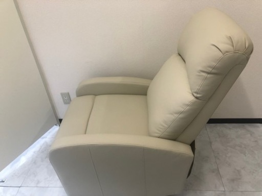 リクライニングソファー アイボリー