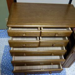 【値引き】チェスト　ドレッサー（椅子・鏡付き）の画像