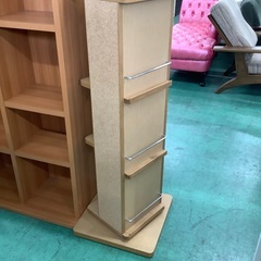 家具ならトレファク吉川店！！ Karimoku 回転式ラック ロータイプ ナチュラルの画像