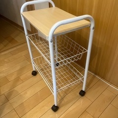 お譲りいたします　キッチンラック　キャスター付きの画像