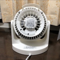【再募集】アイリスオーヤマ　コンパクトサーキュレーター 8畳 固定タイプ PCF-HD15N-Wの画像