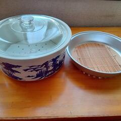 新品未使用 電子レンジ専用陶器製キャセロール煮込鍋•強化ガラス蓋付きの画像
