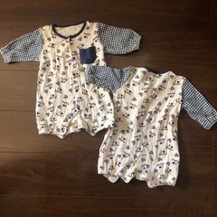 前開きロンパース　60-70センチ　おそろい
