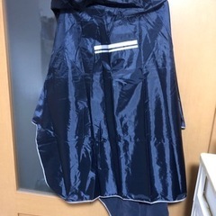 ポンチョ型レインコートの画像