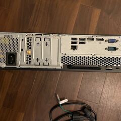 【値相談可】レノボ  LENOVO ThinkCentre V520 Small、スリムデスクトップ、SSD 256GB, CPU 3.5GHz, メモリ4GB , 64bit OS、Windows10 の画像