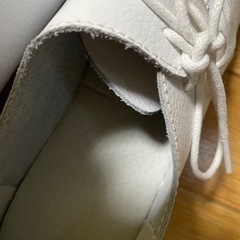新品未使用　白いシューズ　22cm位の画像
