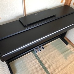 電子ピアノ YAMAHA ARIUS YDP-142B + 高さ調節可能イスの画像