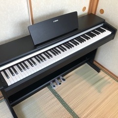電子ピアノ YAMAHA ARIUS YDP-142B + 高さ調節可能イスの画像