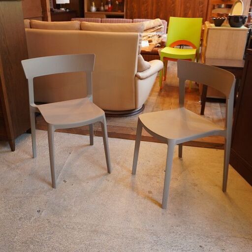 イタリアのブランドCalligaris(カリガリス)社のSKIN(スキン