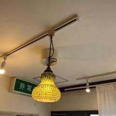 ペンダントランプ　ガラスタイル　グリーン