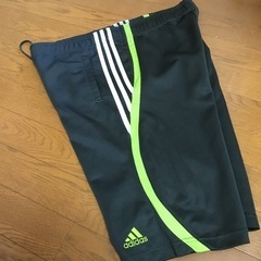 adidas アディダス　ハーフパンツ　サイズＯの画像