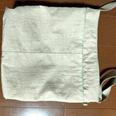 kiplingのショルダーバッグの画像