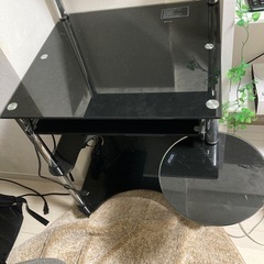 【0円】ガラステーブル差し上げますの画像