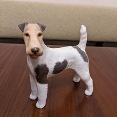 テリア　置物　陶器の画像