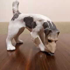 テリア　置物　陶器の画像