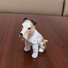 テリア　陶器置物　の画像