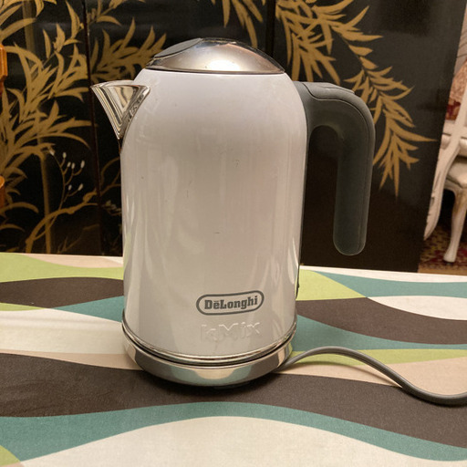 デロンギ　電気ポット
