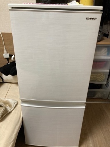 シャープ　小型冷蔵庫