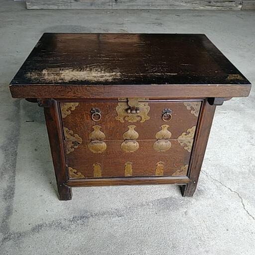 レトロな収納家具
