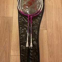 バドミントンラケット