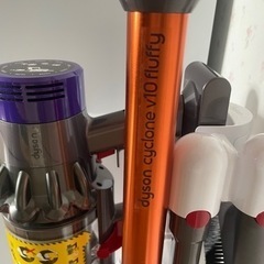 Dyson掃除機v10 fluffyの画像
