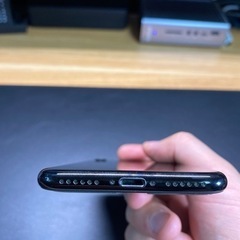 【美品】Apple iphone7 128GB ジェットブラック　の画像