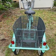 高齢者向けの三輪車です。の画像