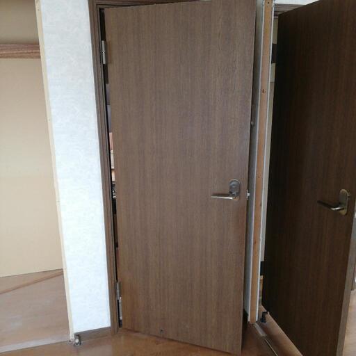 開き戸②