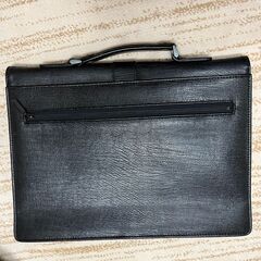 ビジネスバック手提げ型　A4サイズ国産　書類等の持ち運びに便利　皮革仕上げクリームで磨き上げの画像