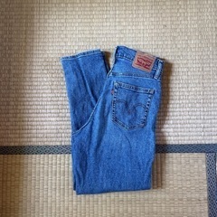 リーバイス　ジーパン　27インチ