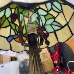 【リサイクルサービス八光　田上店】ステンドグラスライト レトロの画像