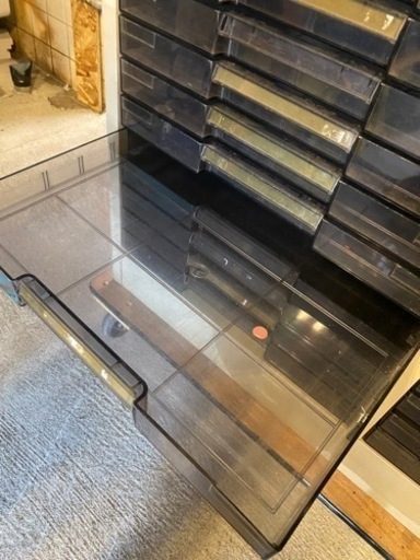 コクヨ トレーキャビネット A3横16段2列