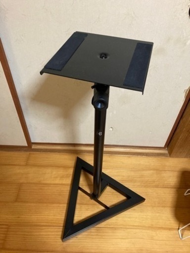 スピーカースタンド