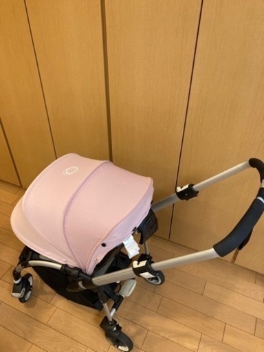 【bugaboo bee3(バガブービー3)】ベビーカー付属品あり(レインカバー、フットマフ、説明書)