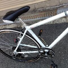 RENAULT[ルノー]700c シティークロスバイク アルミ/6speed/ホワイト