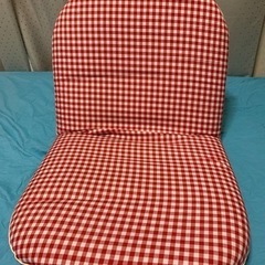 ⭐️差し上げます⭐️チェック柄座椅子の画像