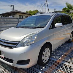 隠れた名車！キレイめアイシス 3列シート 3万キロ台 車検2年 ...