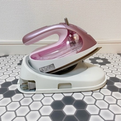 【美品】TOSHIBAコードレススチームアイロン