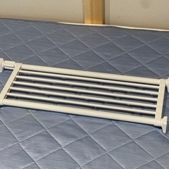 ポール突っ張り棚　ニトリ