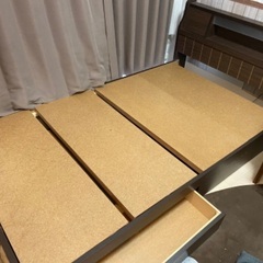 セミダブルベッドの画像