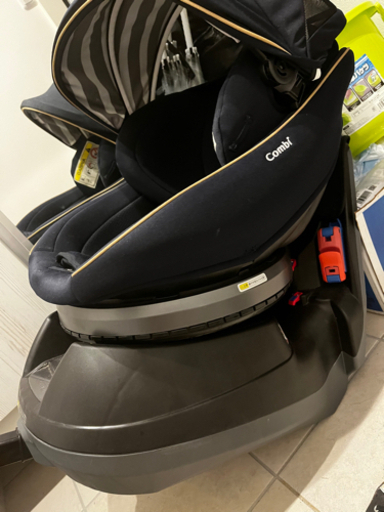 乳児から使えるチャイルドシート